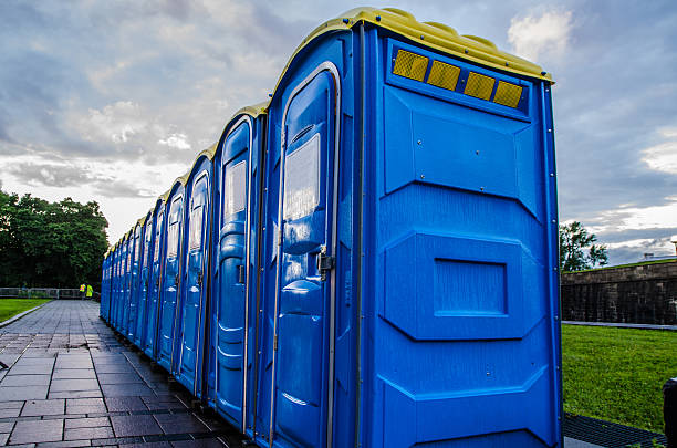 Best Portable restroom trailer rental  in Thomas, OK